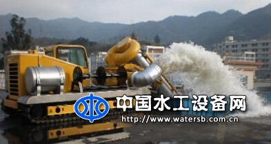 履帶式移動(dòng)泵站（第二代）----“龍吸水3000”